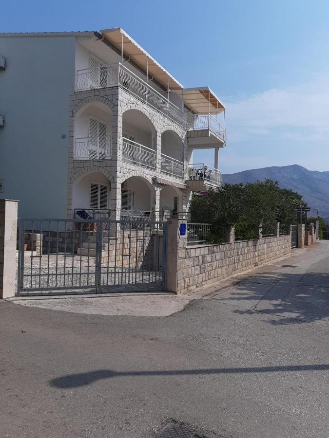 Apartment Bisevo