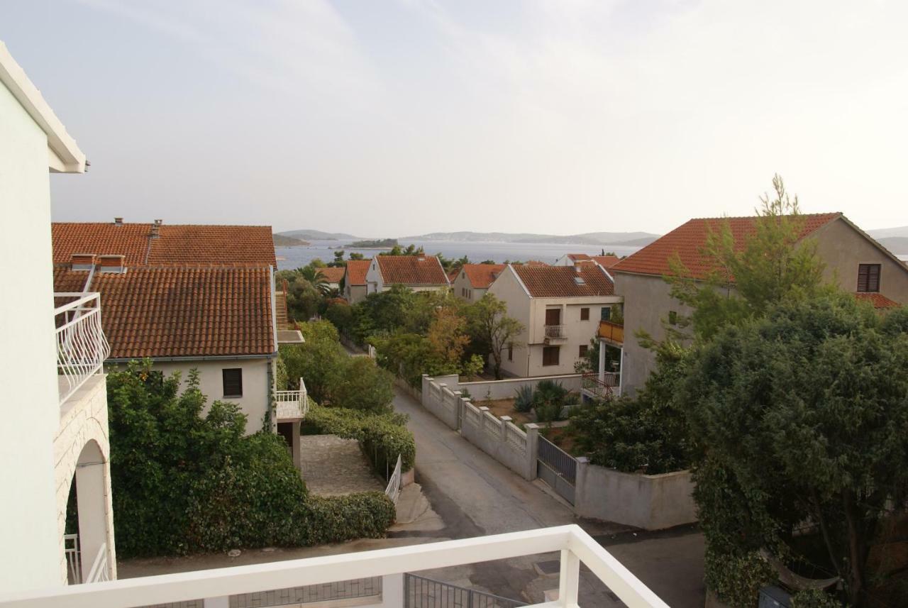 Bisevo Apartment